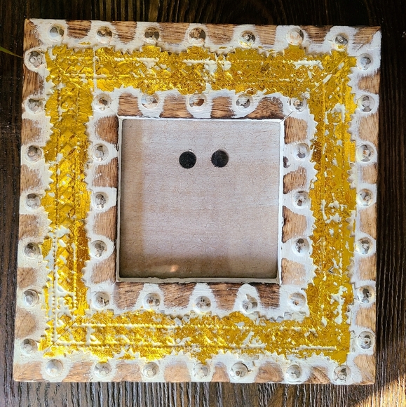 Azzure Home Gold-Flaked Square Wooden Photo Frame - Picture 2 of 8